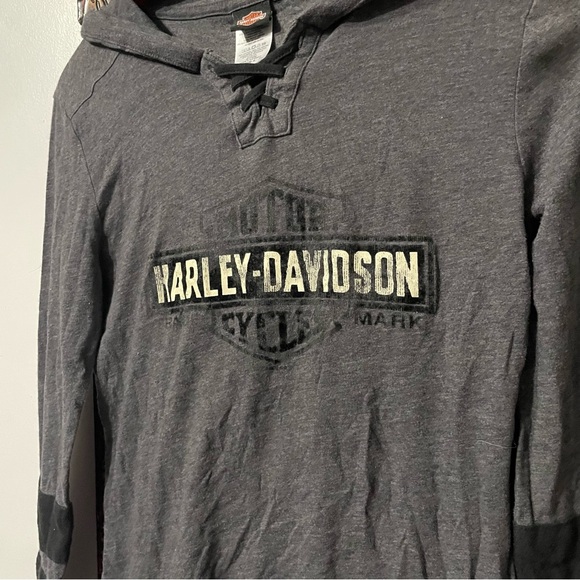 Harley-Davidson Women’s Long-Sleeve Hooded T-Shirt – Size Small - Picture 2 of 6